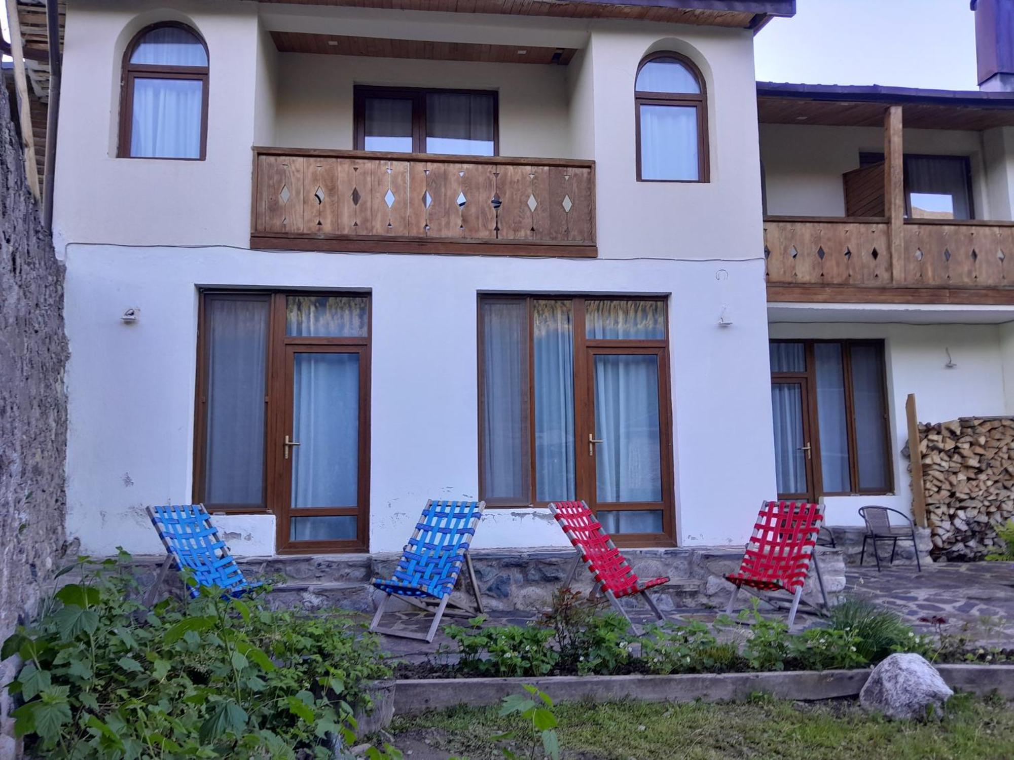 Bapsha Guesthouse Mestia Exterior foto