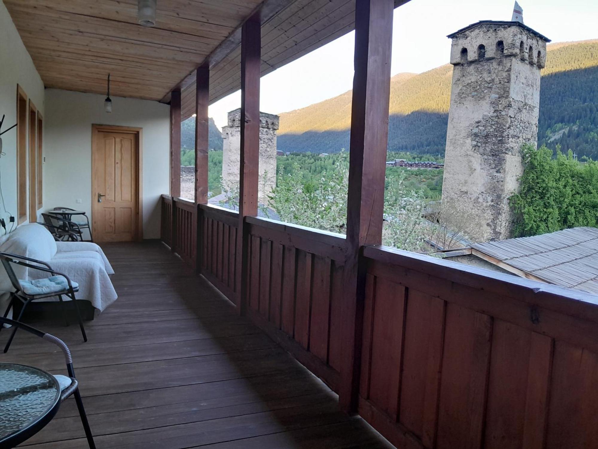 Bapsha Guesthouse Mestia Exterior foto