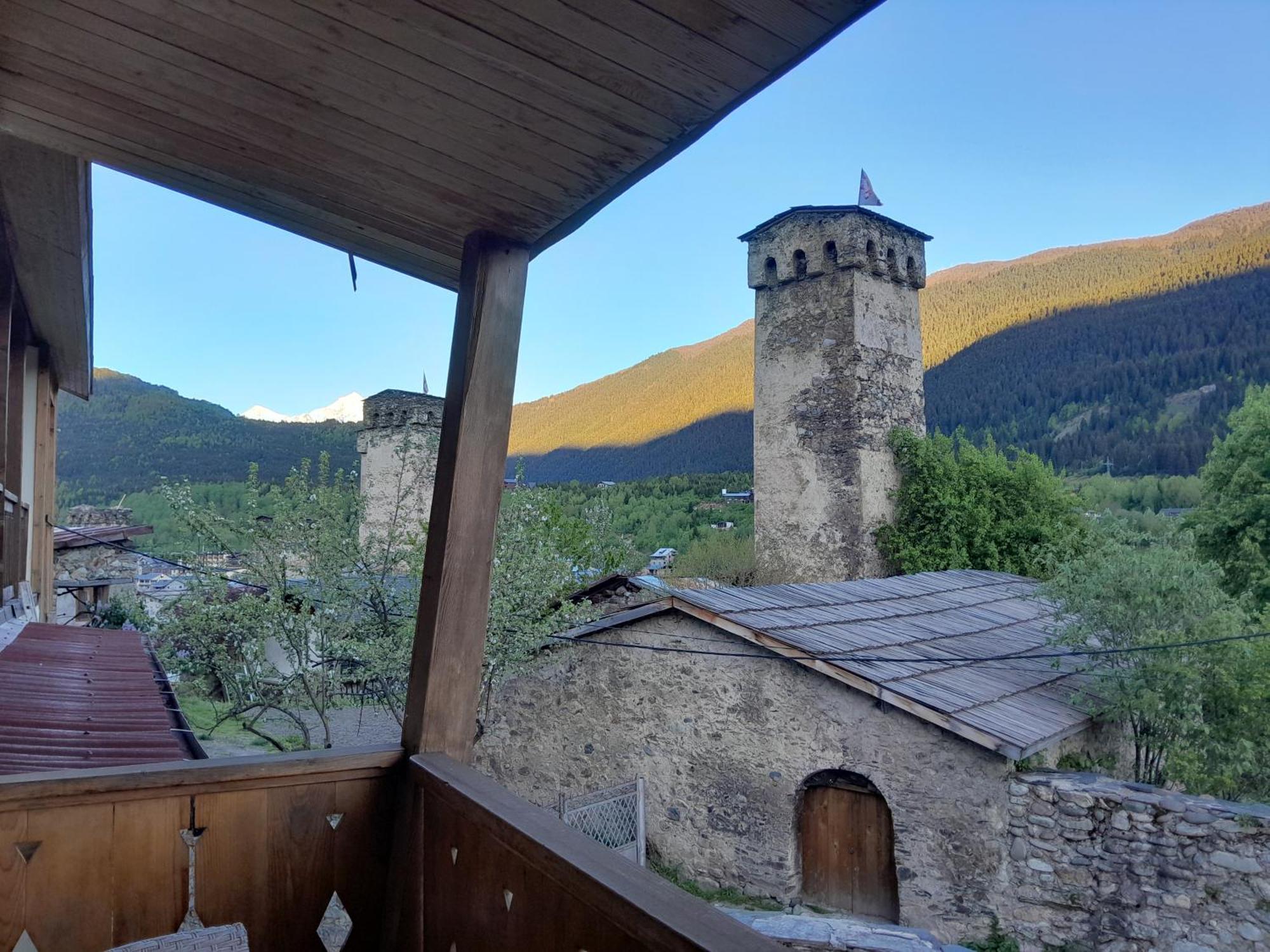 Bapsha Guesthouse Mestia Exterior foto
